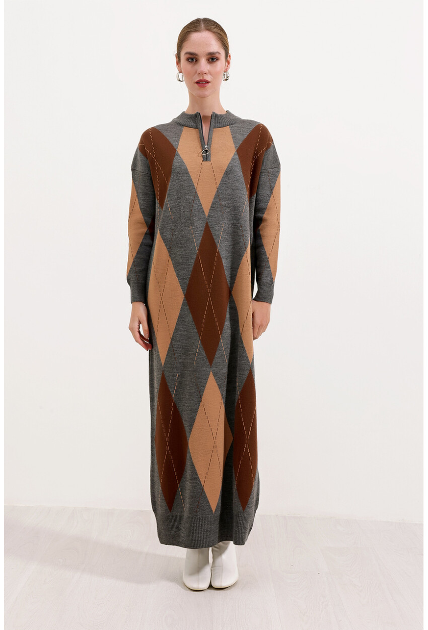 15839 Full-Length Knit Dress