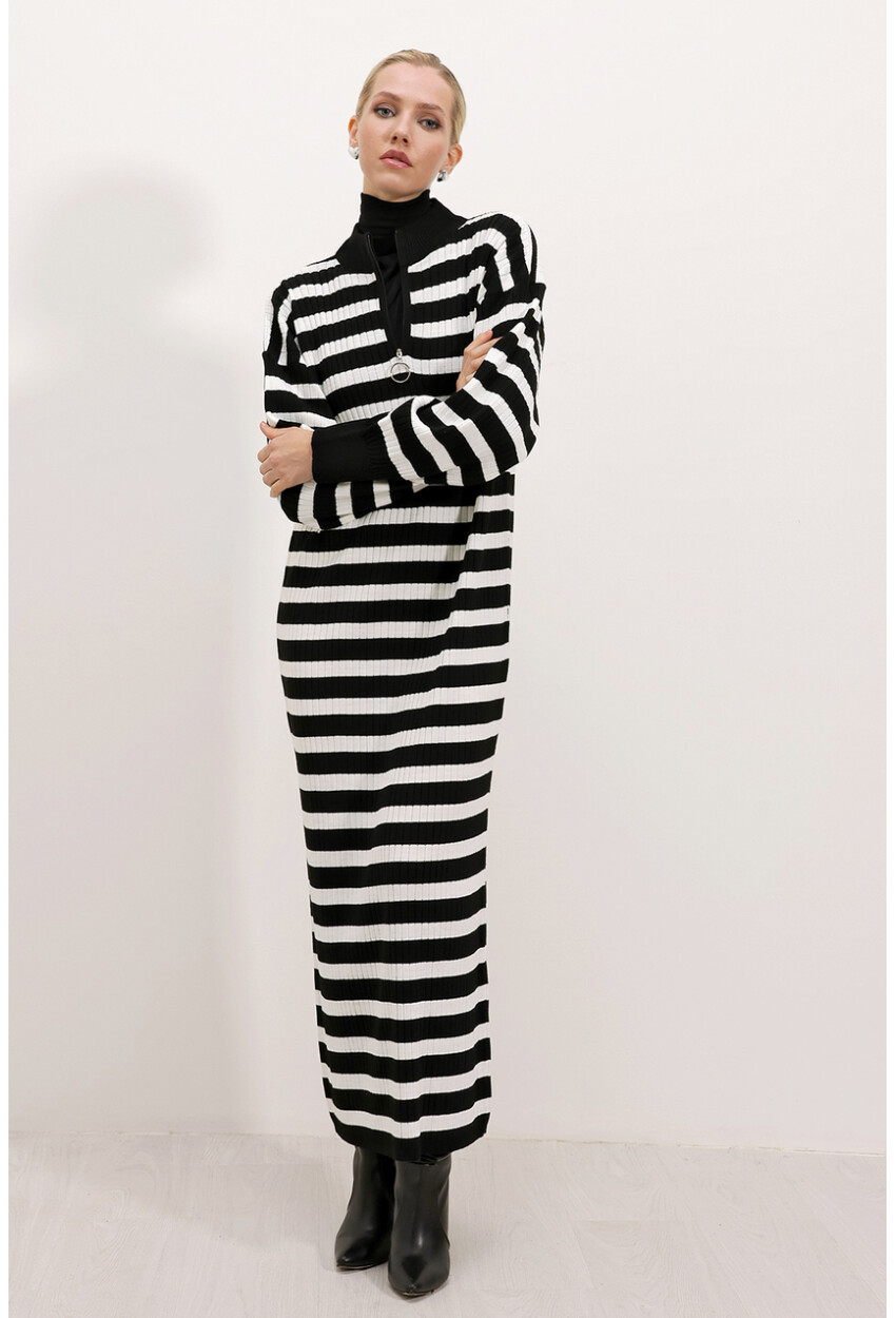 15839 Full-Length Knit Dress