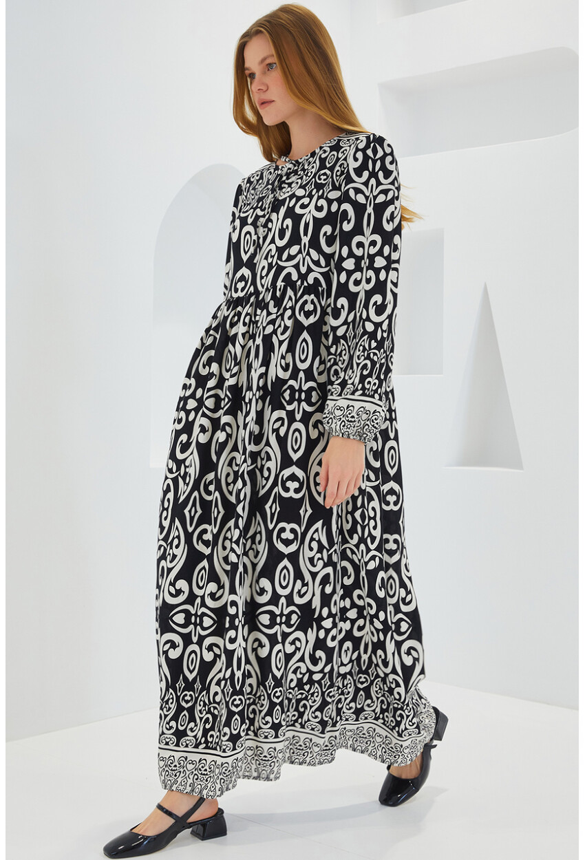 1947 Patterned Long Dress