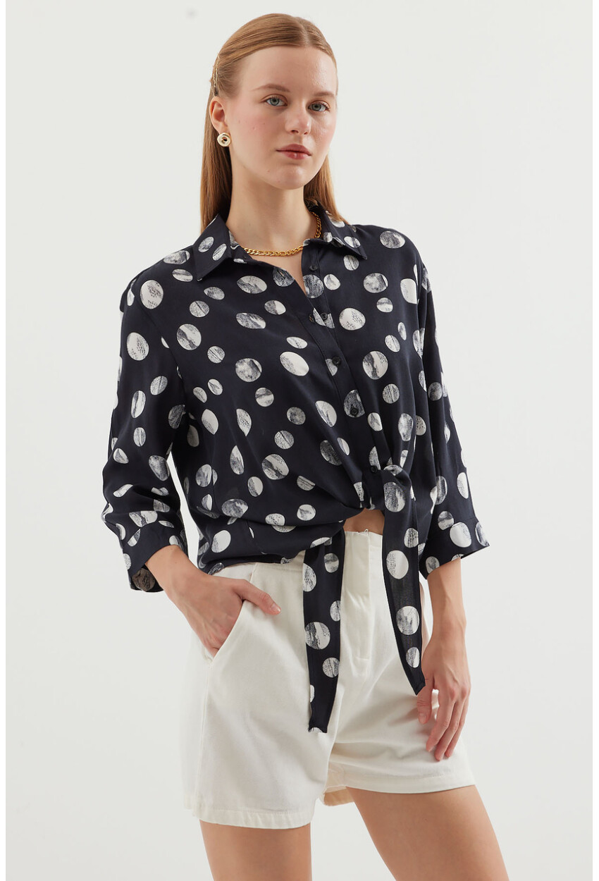 20243 Patterned Front-Tie Shirt