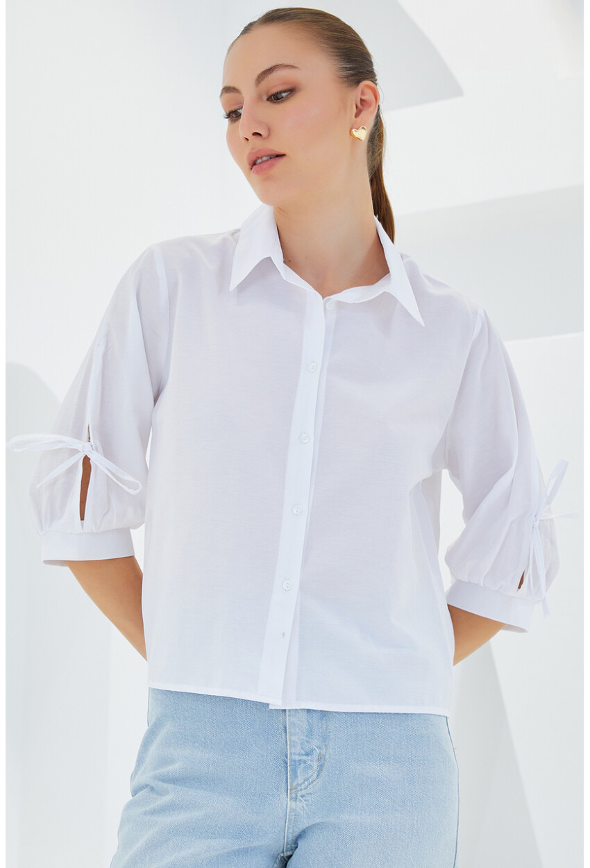 20246 Cropped Shirt With Sleeve Detail