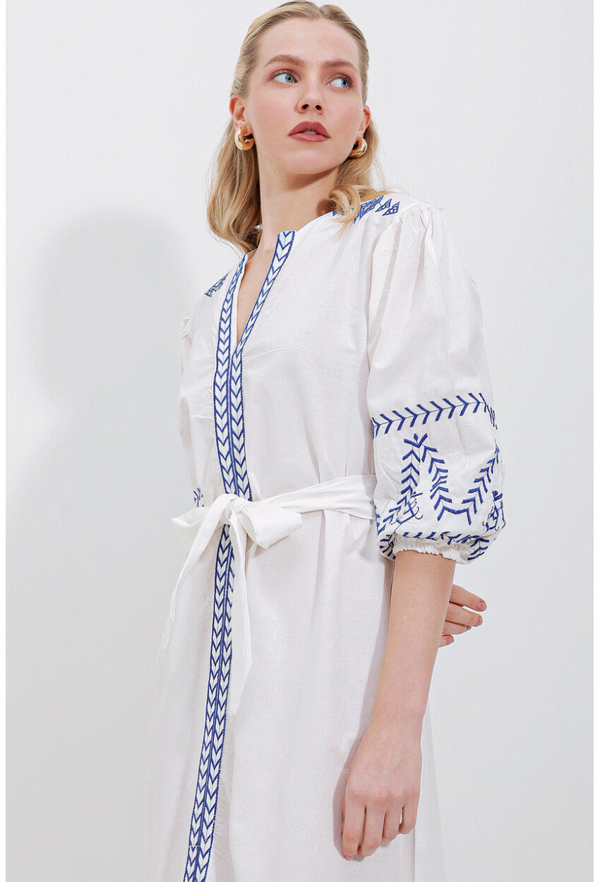 2479 Embroidered Linen Dress