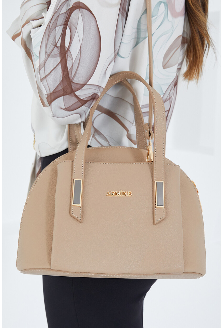 010159 Strappy Shoulder Bag