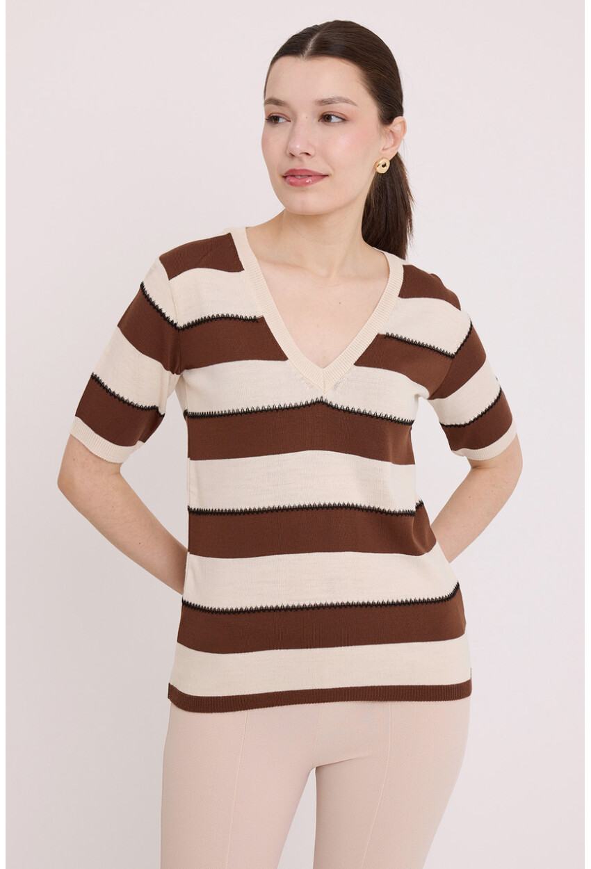 15869 Striped Short Sleeve Blouse