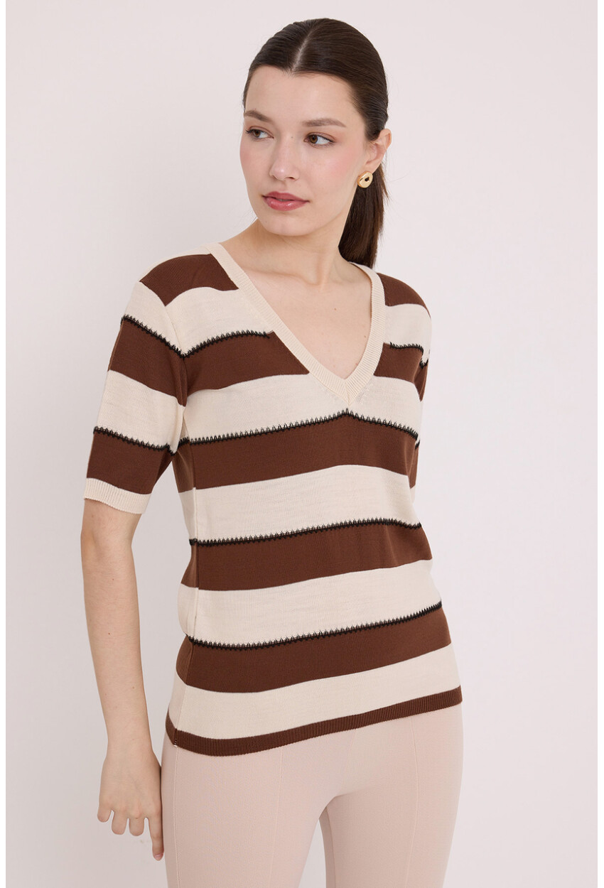 15869 Striped Short Sleeve Blouse