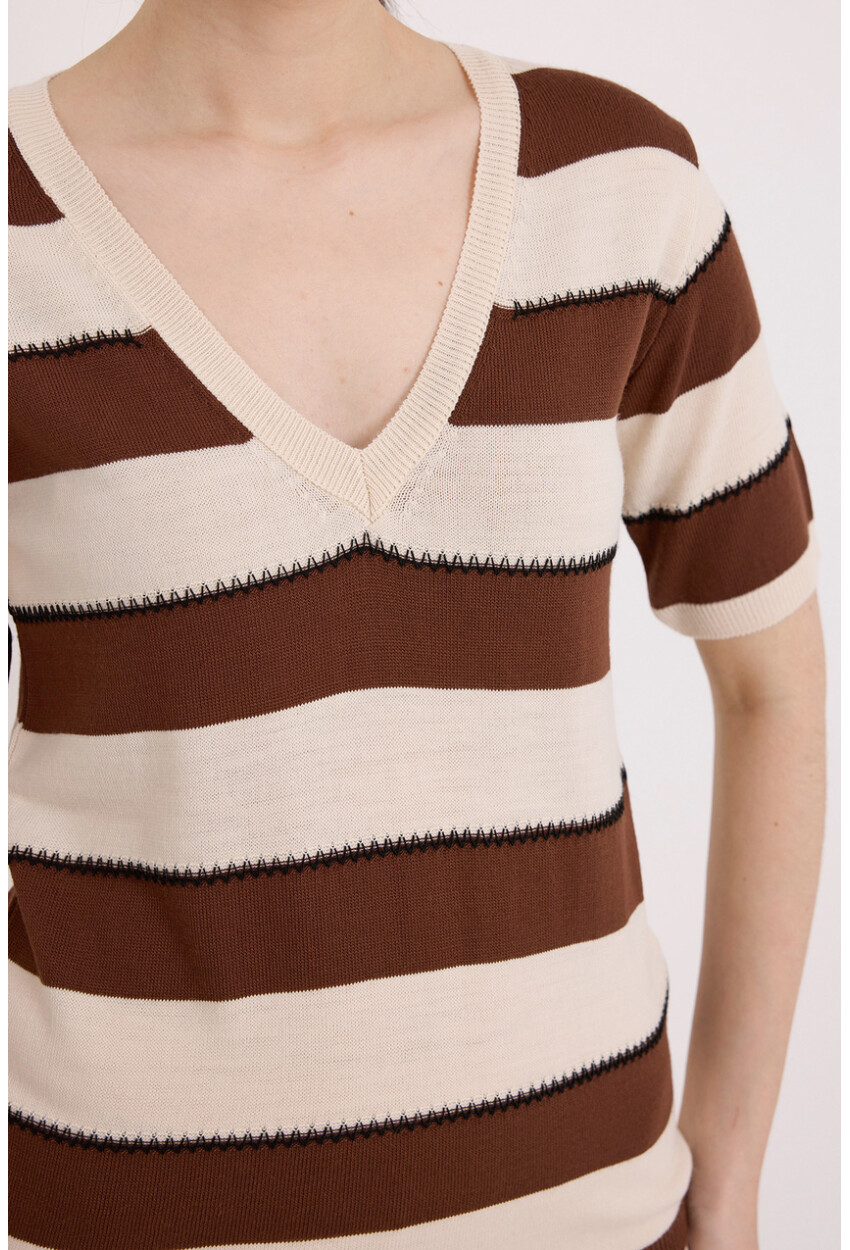 15869 Striped Short Sleeve Blouse