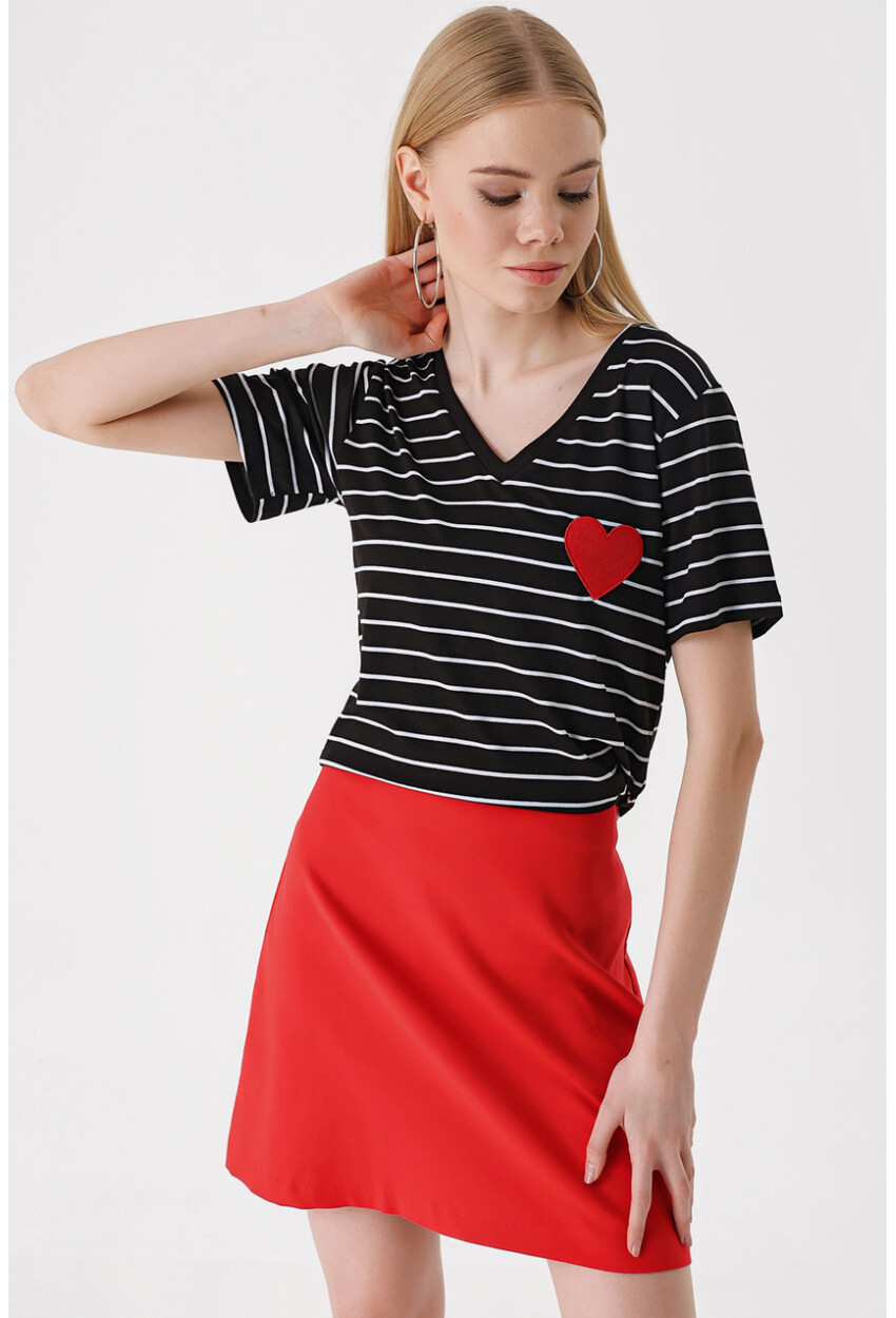 4304 Striped T-Shirt With Heart Detail