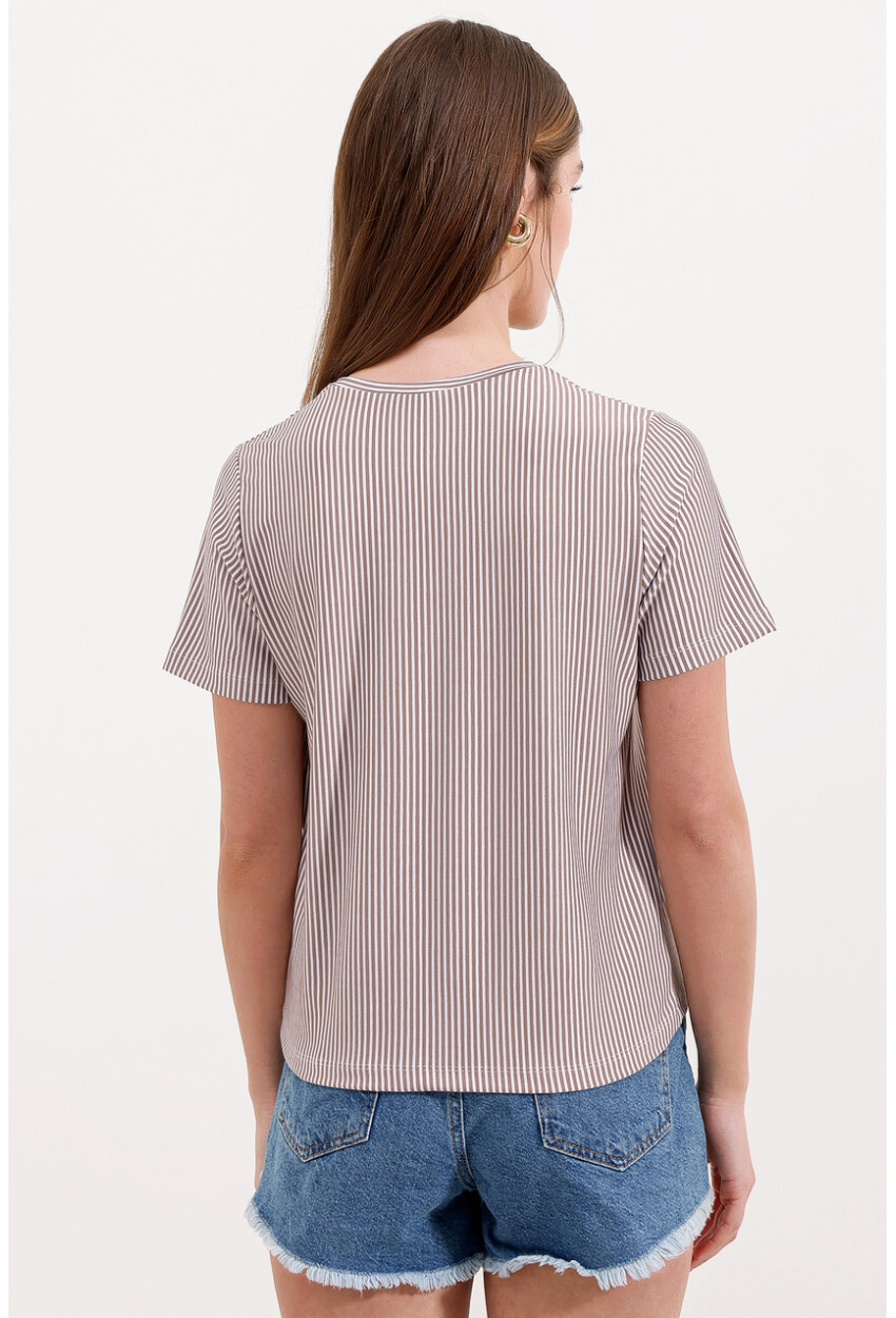 4313 Striped Basic T-Shirt