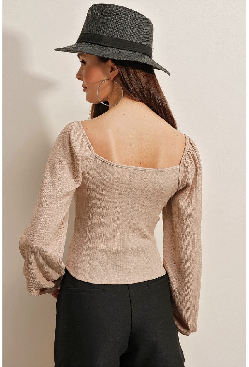 0465 Knit Blouse With Balloon Sleeves