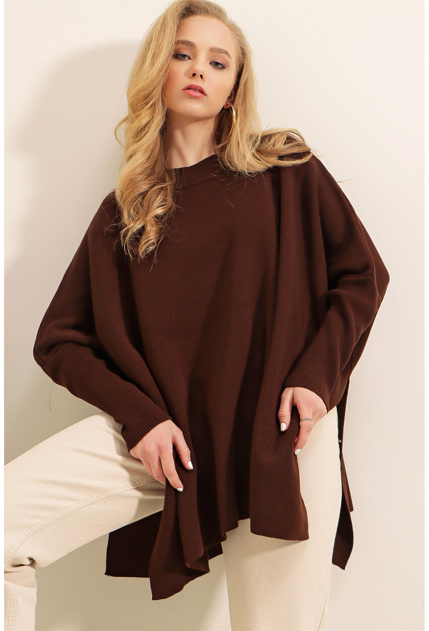 15783 Split Poncho Sweater