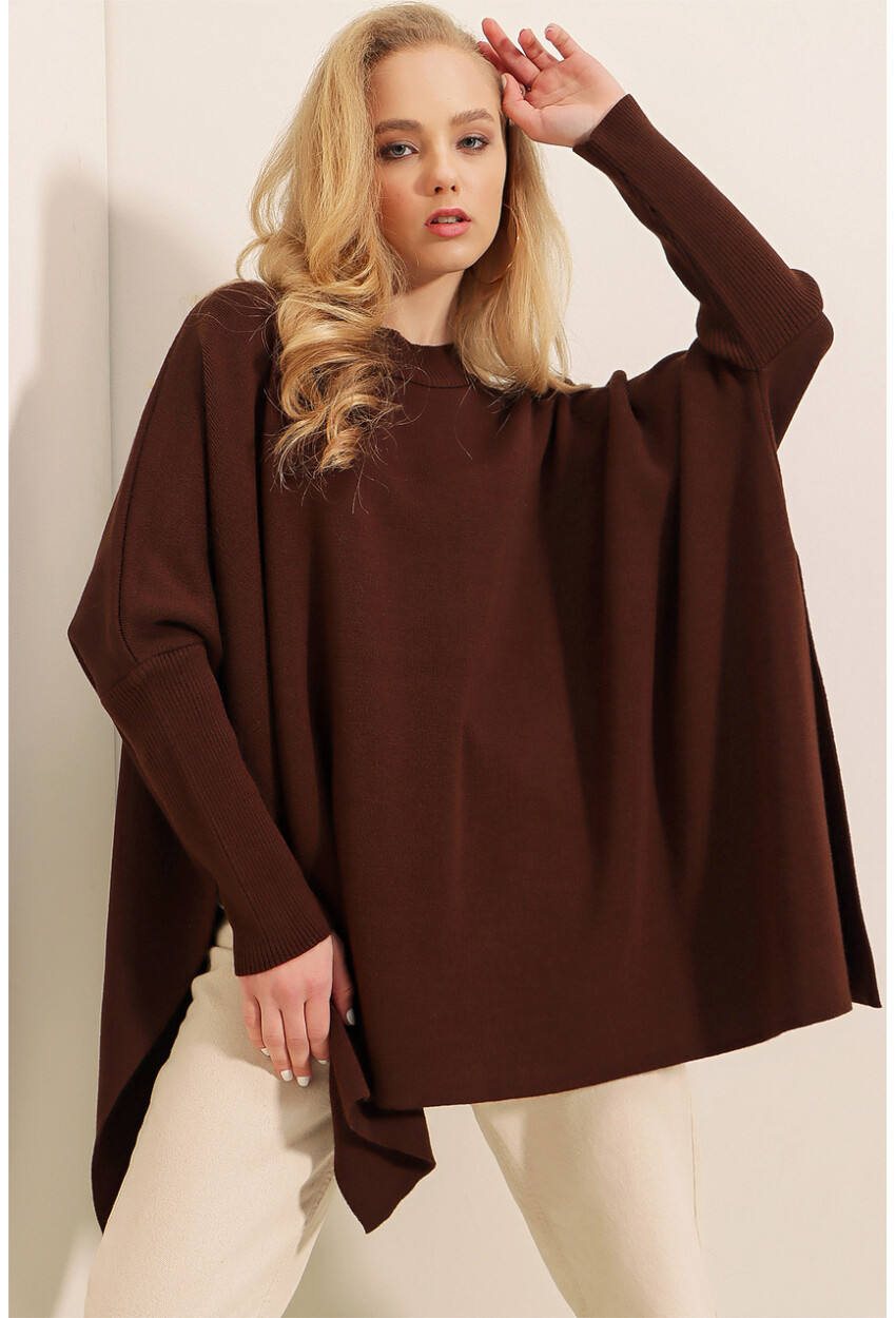 15783 Split Poncho Sweater