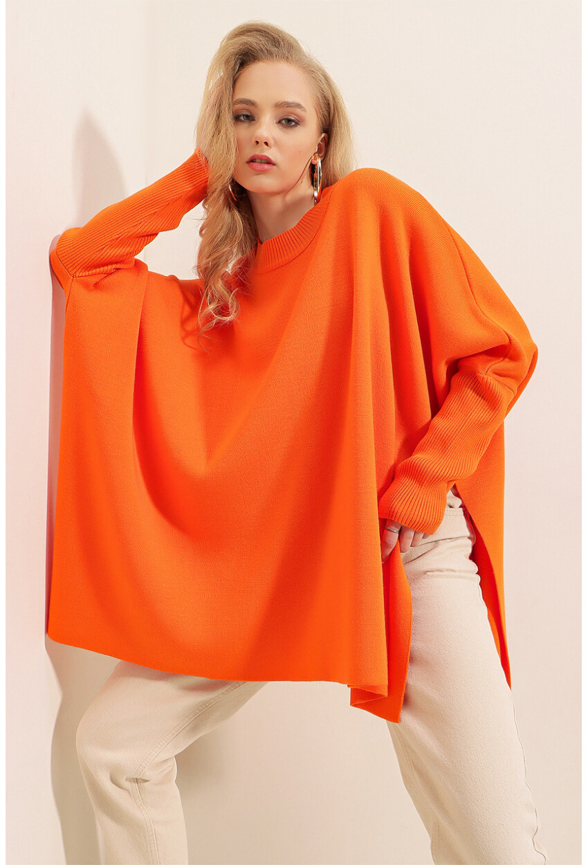 15783 Split Poncho Sweater