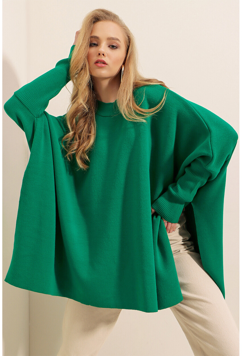 15783 Split Poncho Sweater