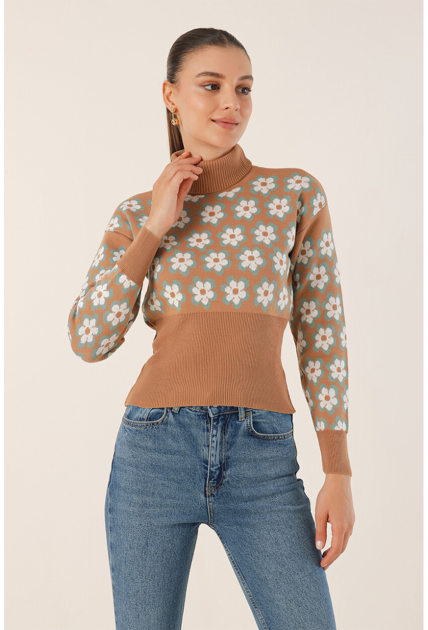 15801 Turtleneck Patterned Crop Sweater