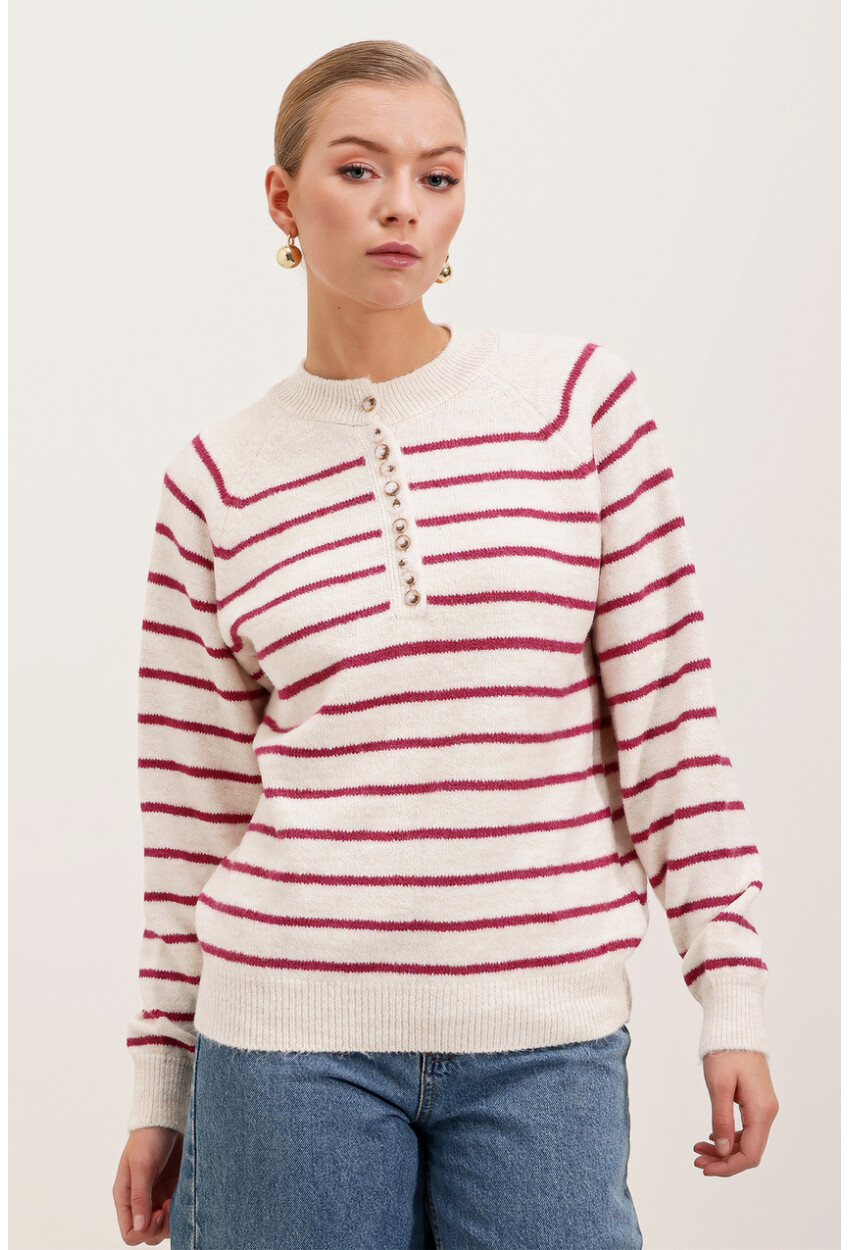 15808 Sweater With Buttons