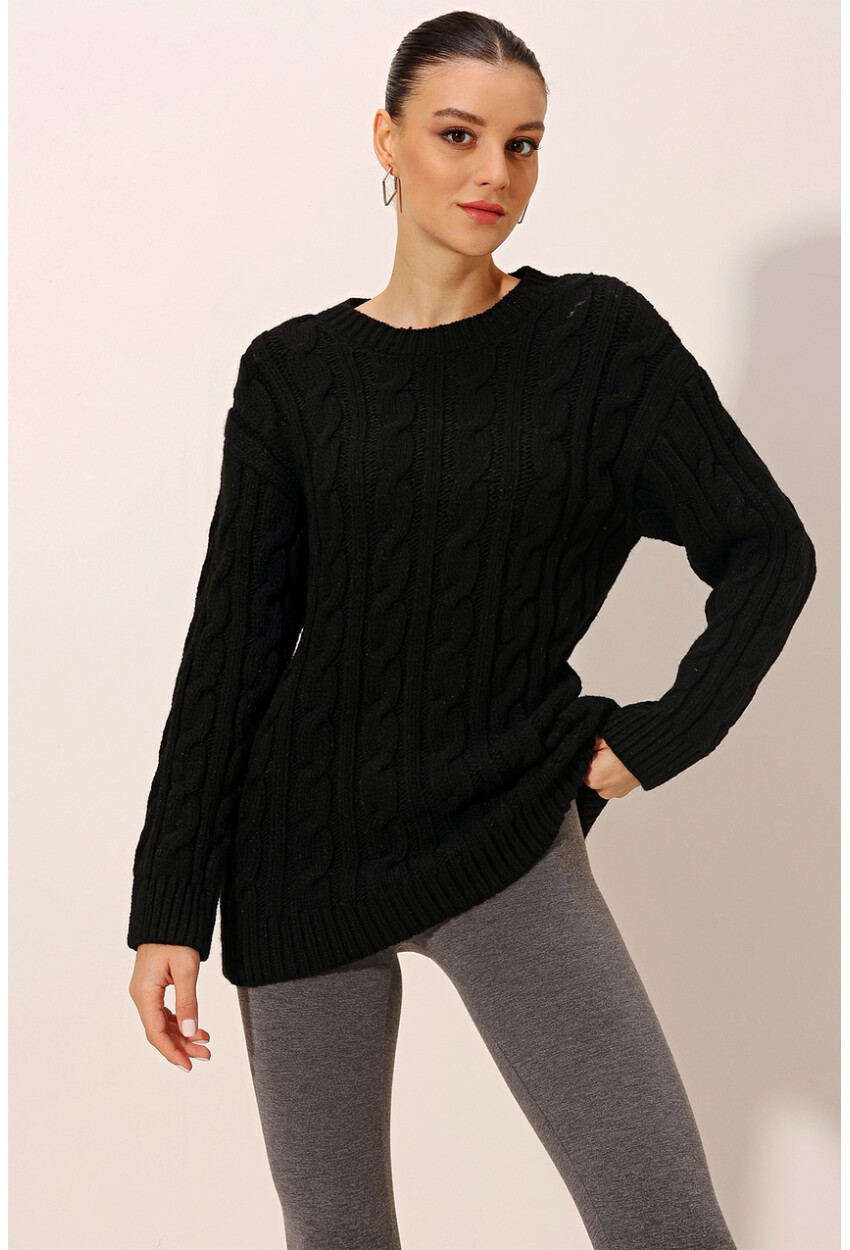 15849 Thick Knit Sweater