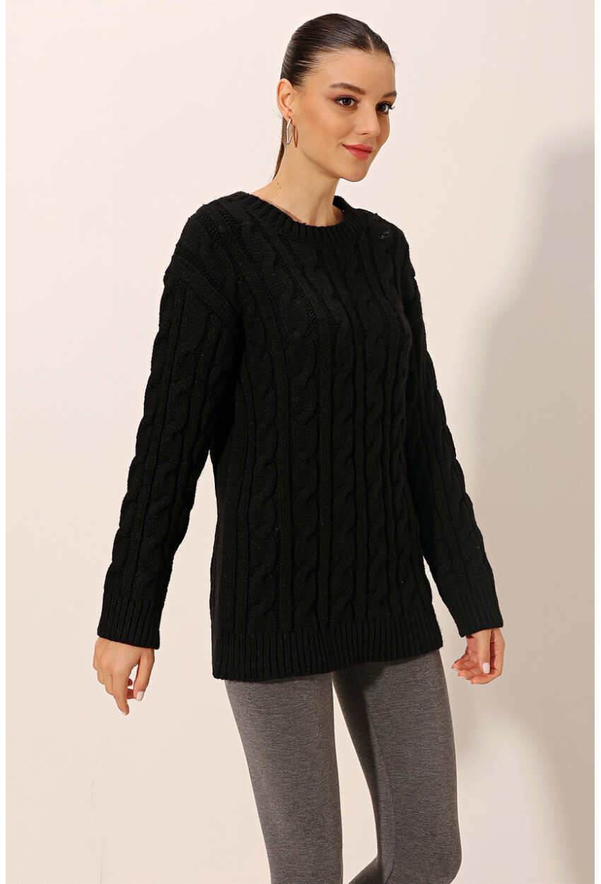 15849 Thick Knit Sweater