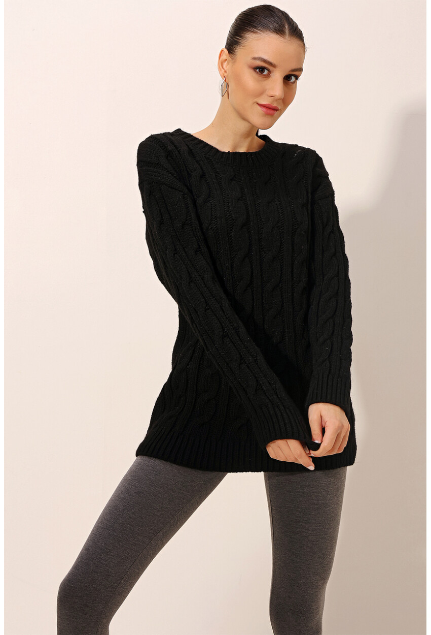 15849 Thick Knit Sweater