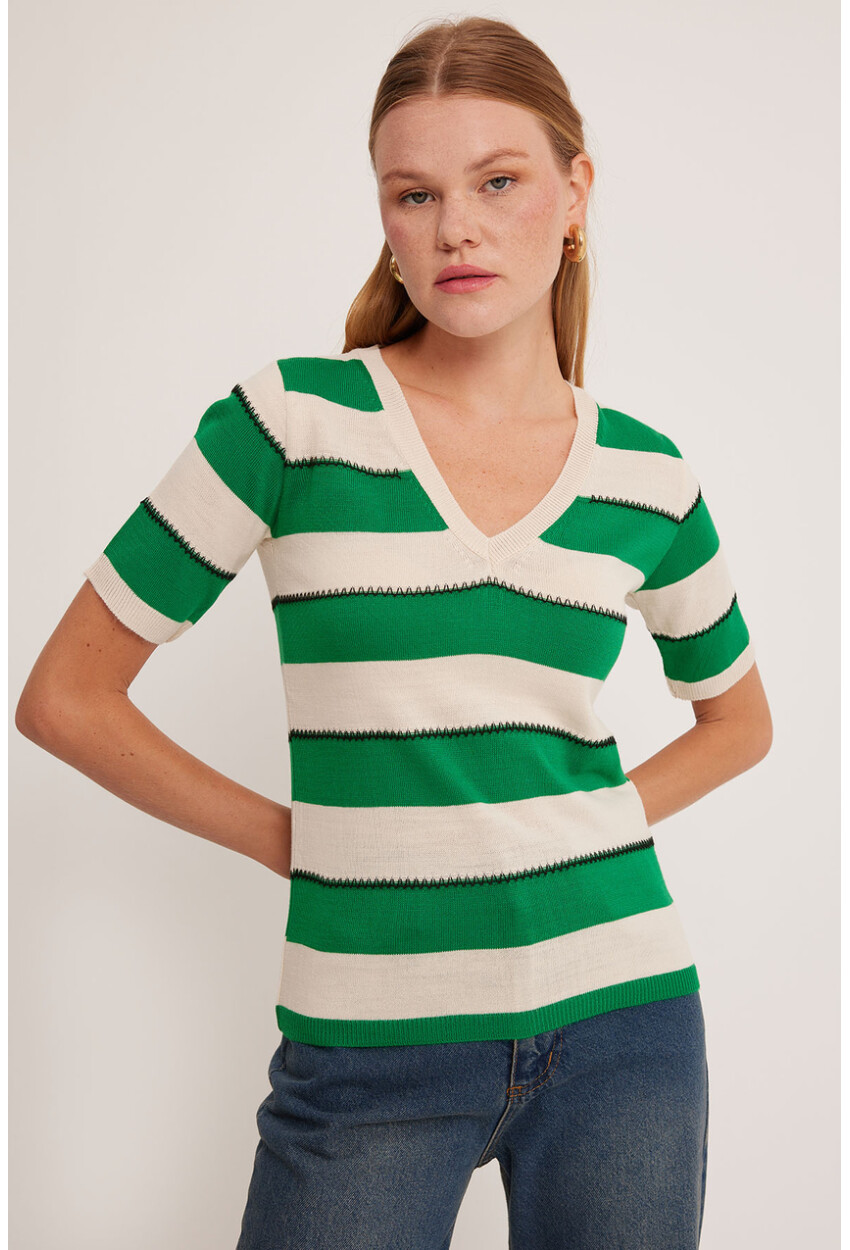 15869 Striped Short Sleeve Blouse