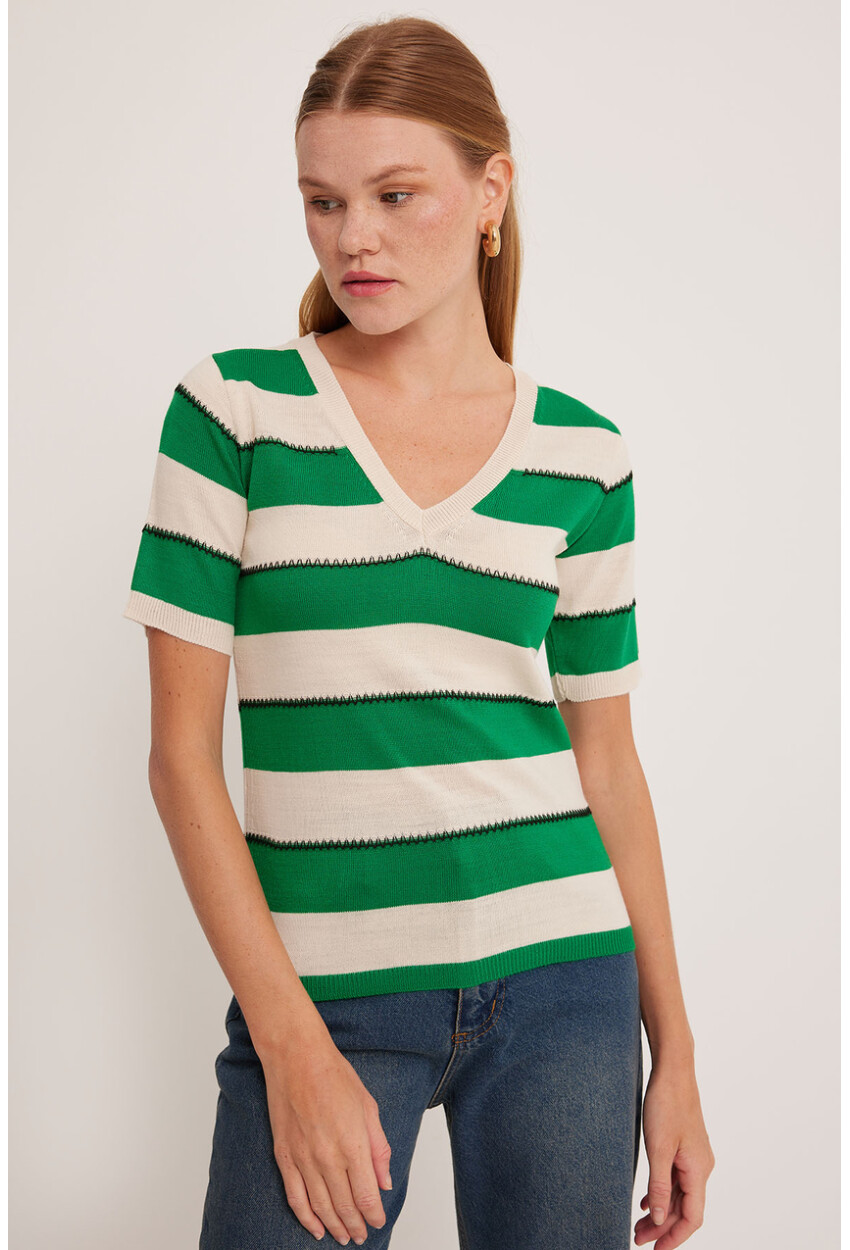 15869 Striped Short Sleeve Blouse