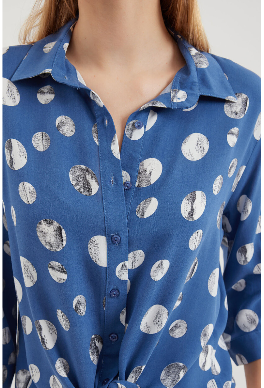 20243 Patterned Front-Tie Shirt