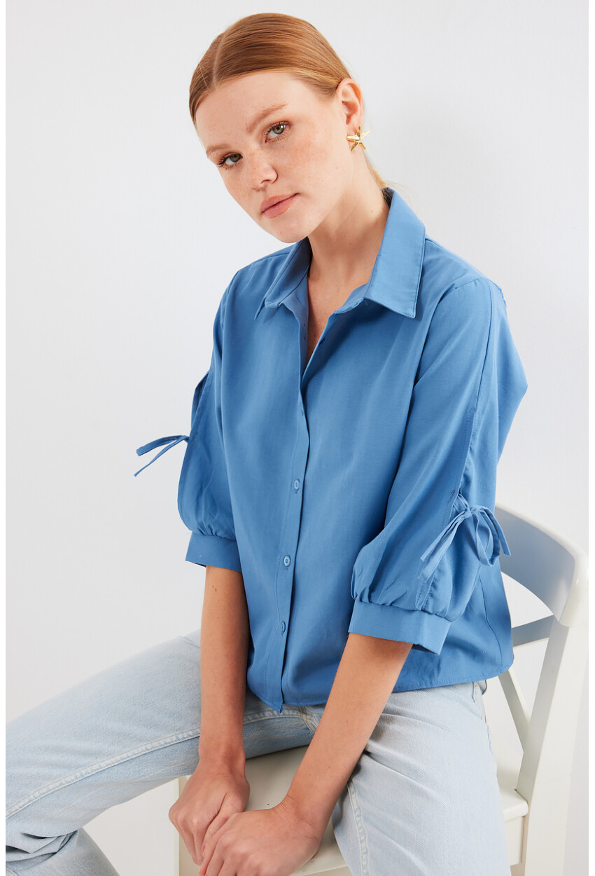 20246 Cropped Shirt With Sleeve Detail