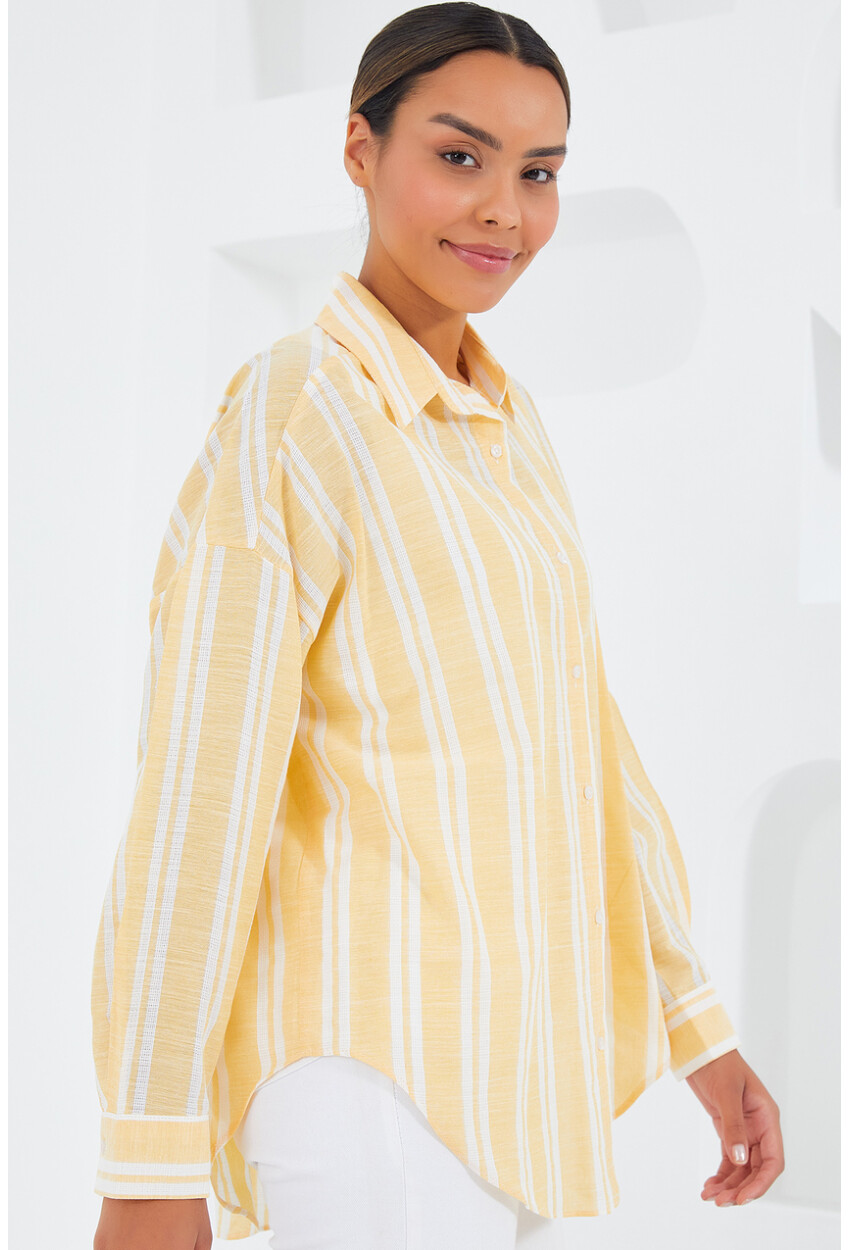 20251 Womens Striped Oversized Shirt