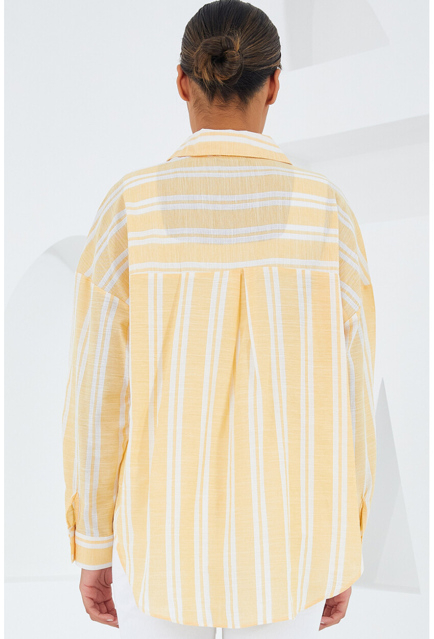 20251 Womens Striped Oversized Shirt