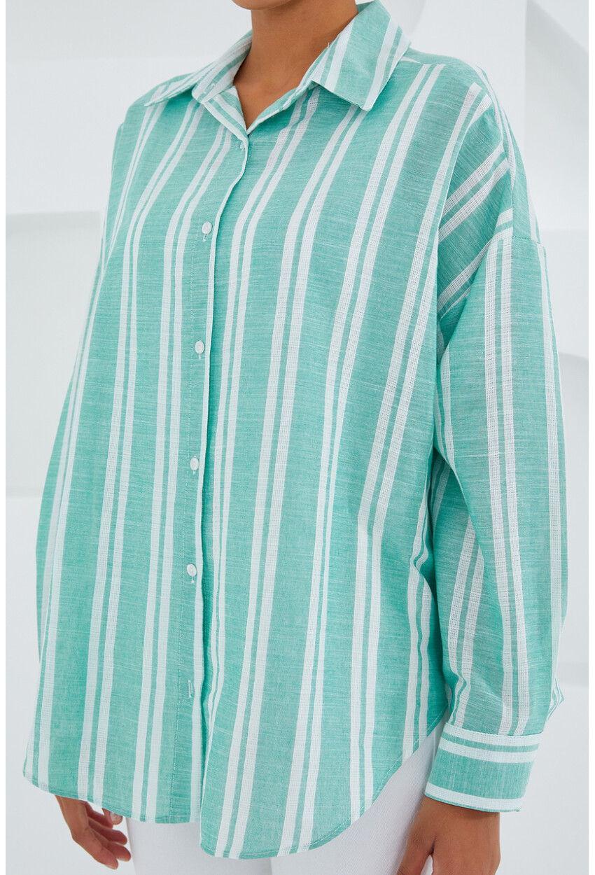 20251 Womens Striped Oversized Shirt