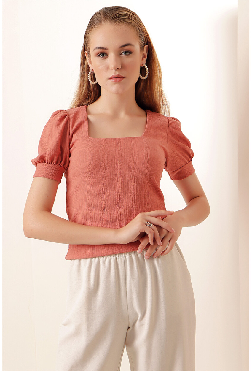 0409 Square Neck Knit Blouse