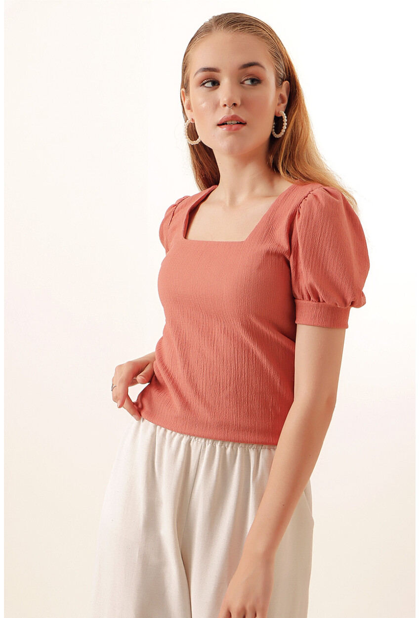 0409 Square Neck Knit Blouse