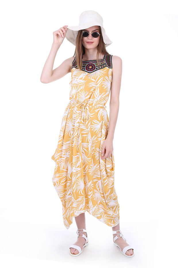1512 Dress With Embroidered Front