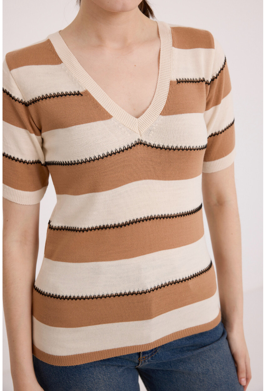 15869 Striped Short Sleeve Blouse