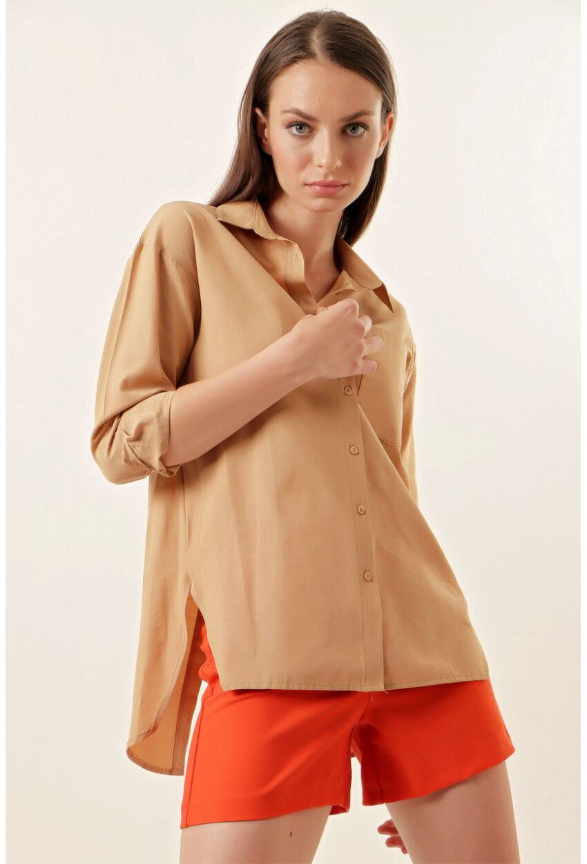 3952 Button-Back Boyfriend Shirt