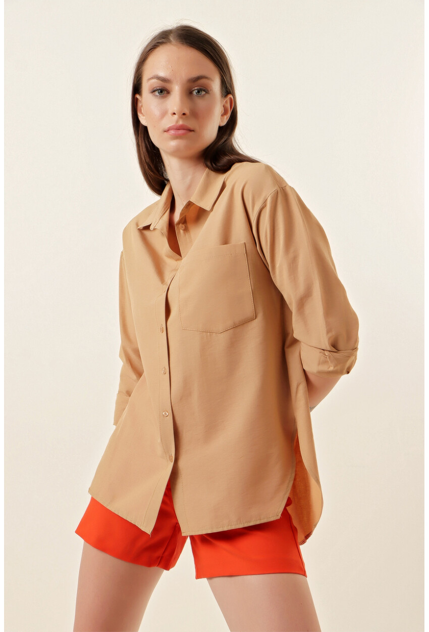 3952 Button-Back Boyfriend Shirt