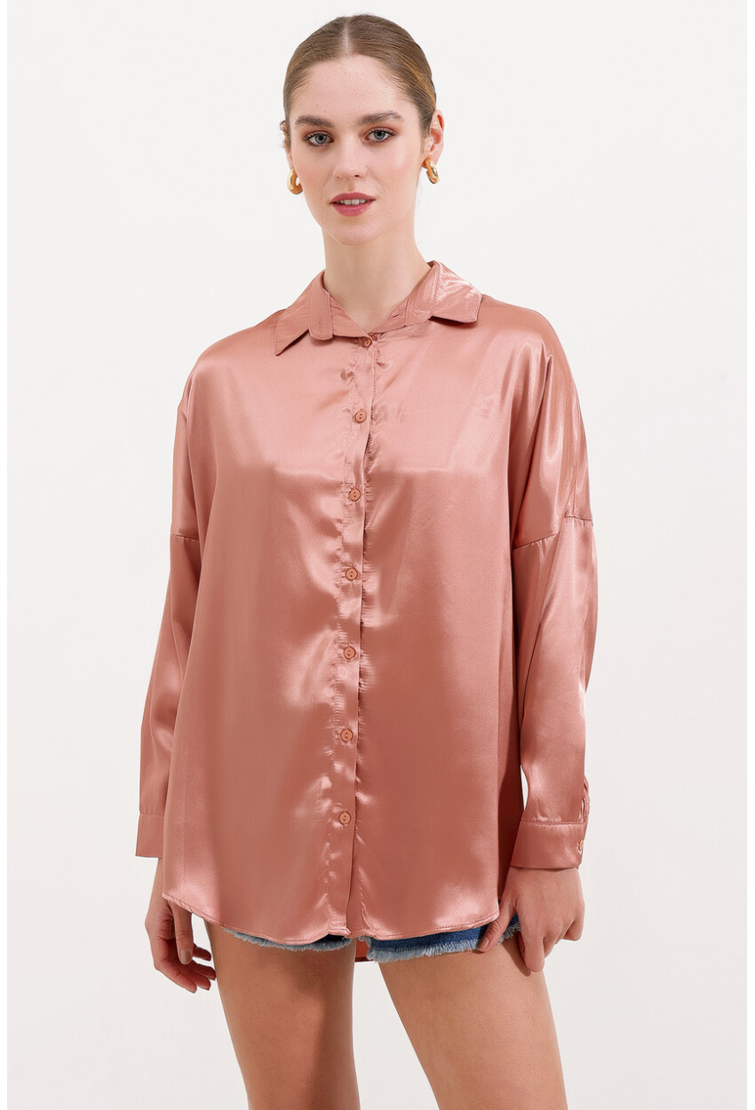 3985 Oversized Satin Shirt