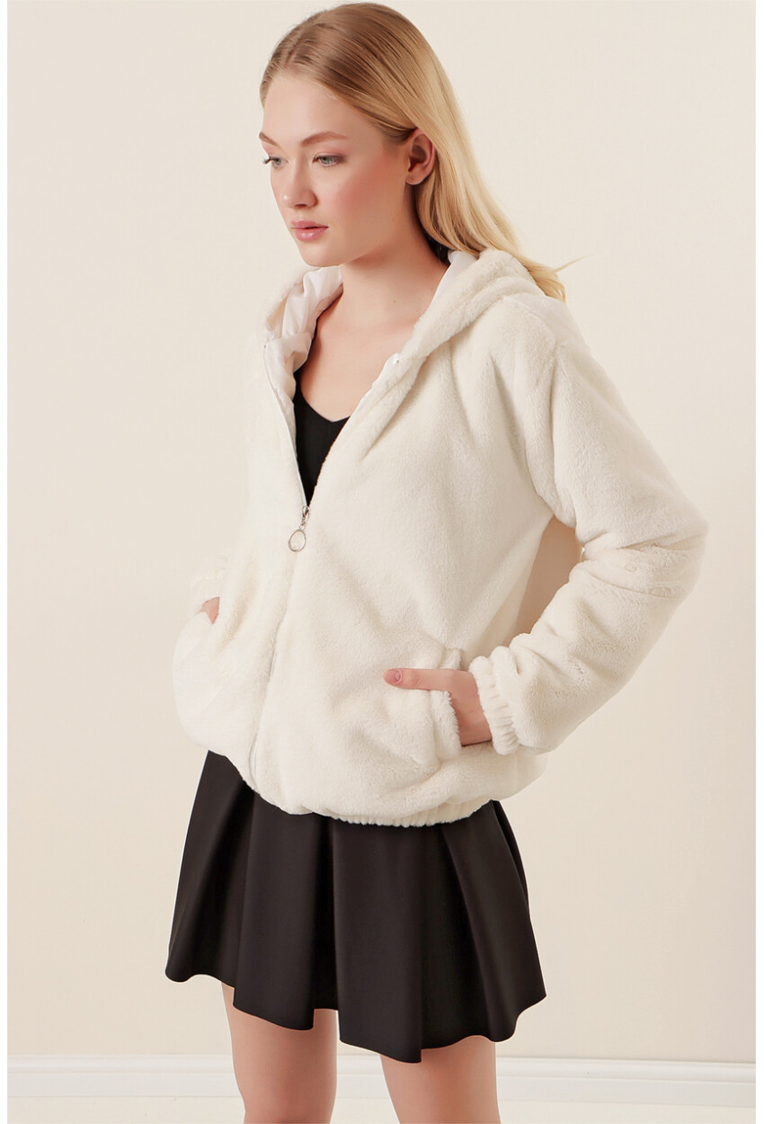 5091 Hooded Fur-Lined Coat