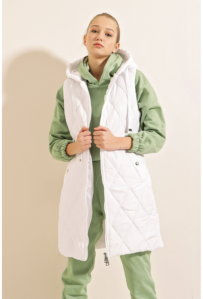 5140 Long Quilted Puffer Vest