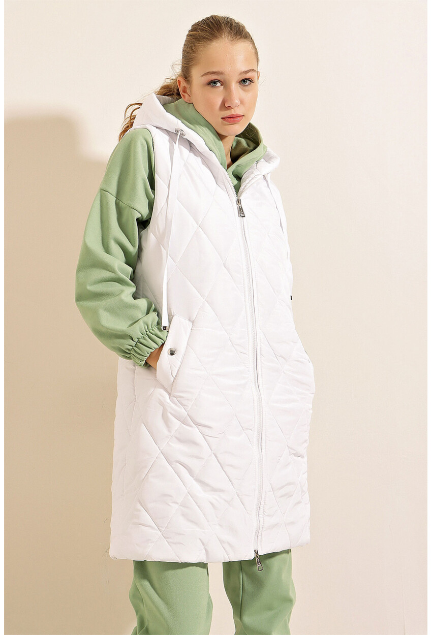 5140 Long Quilted Puffer Vest