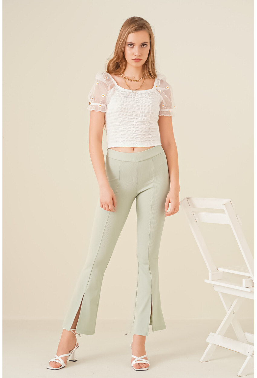 6548 Slit Flared Pants