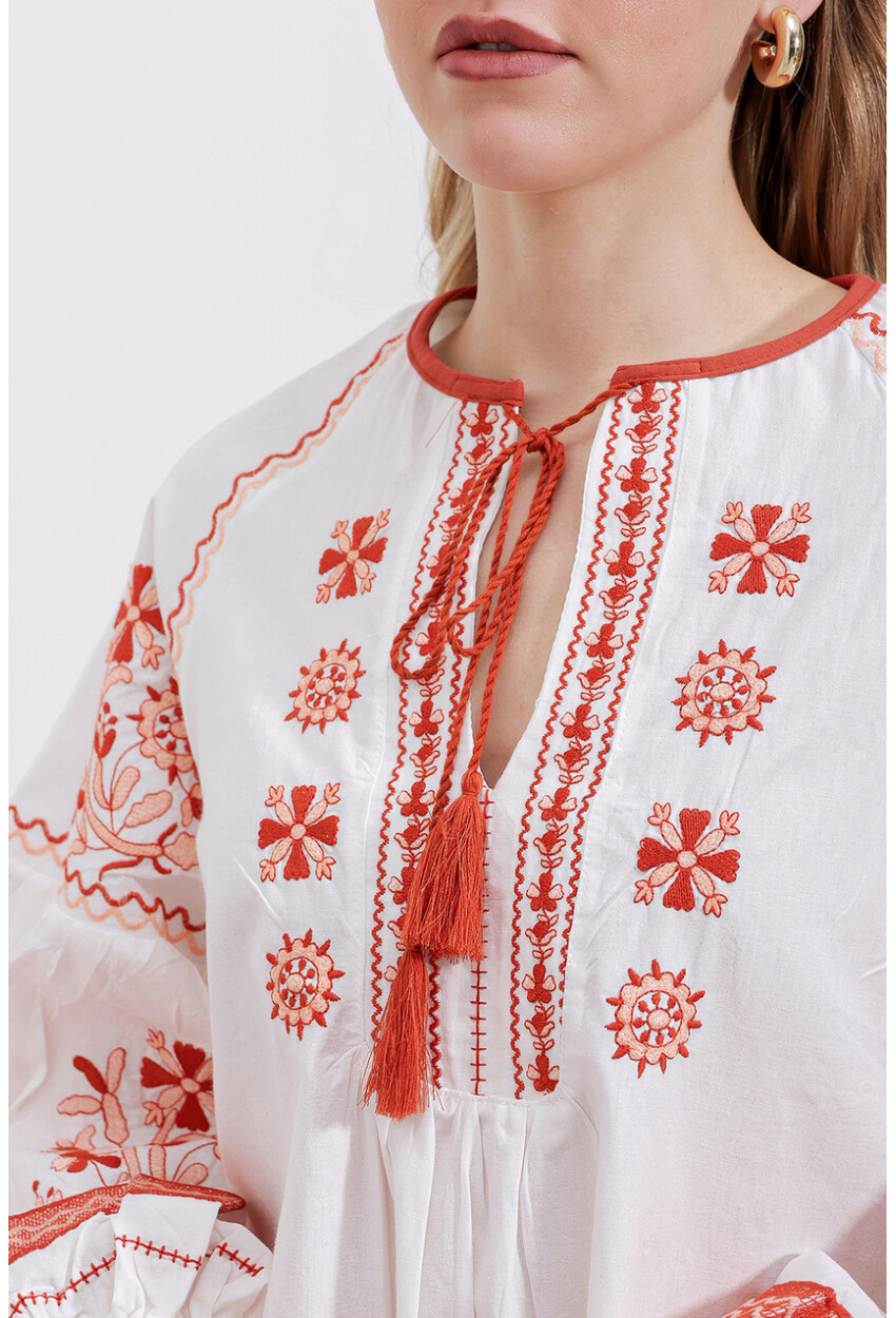 Womens Embroidered Linen Blouse 902