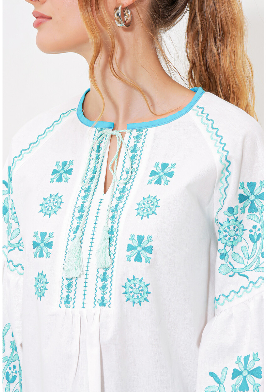 Womens Embroidered Linen Blouse 902