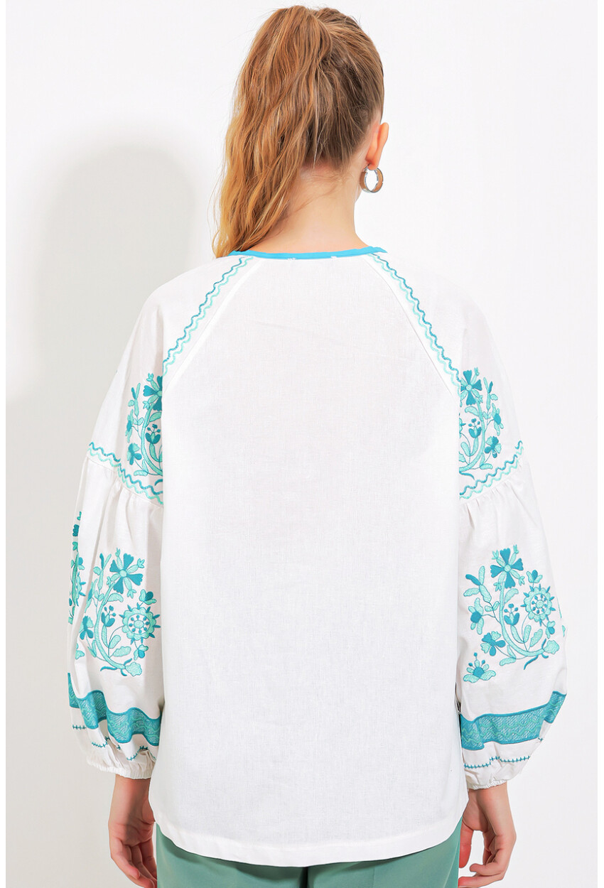 Womens Embroidered Linen Blouse 902