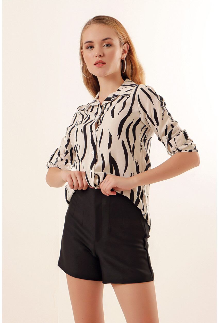 3721 Graphic Patterned Shirt