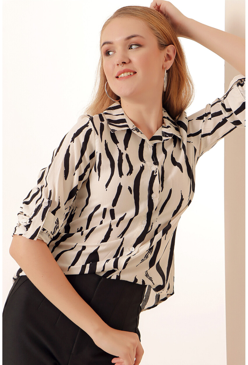 3721 Graphic Patterned Shirt