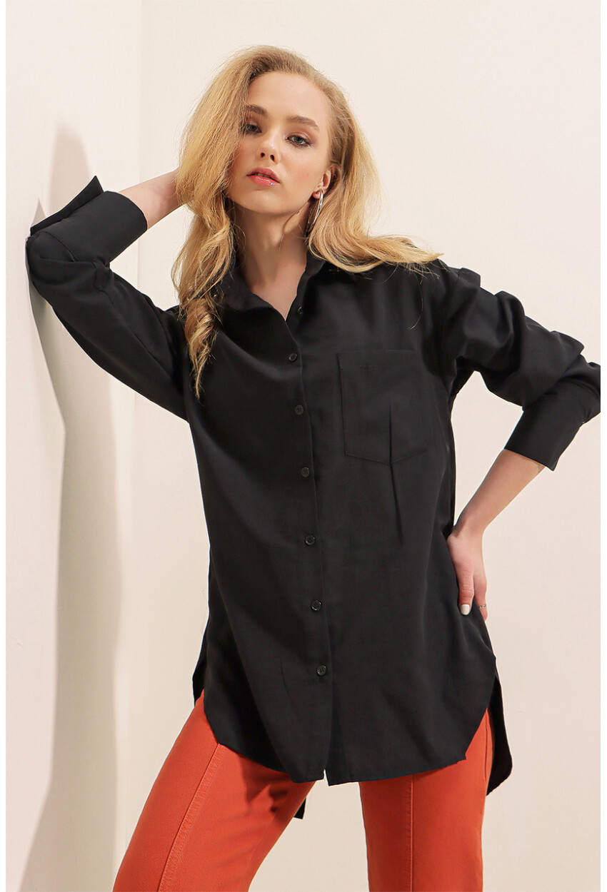 3952 Button-Back Boyfriend Shirt