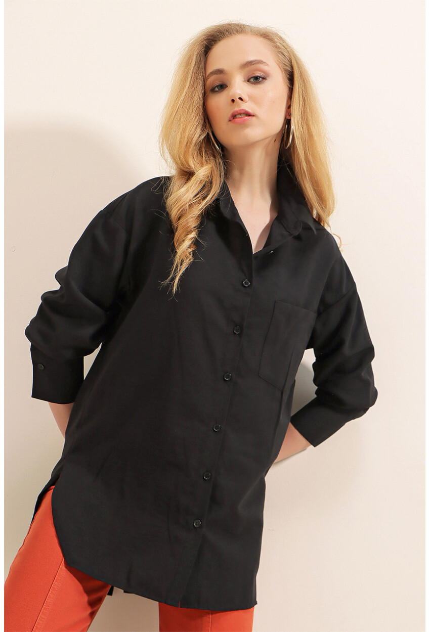 3952 Button-Back Boyfriend Shirt