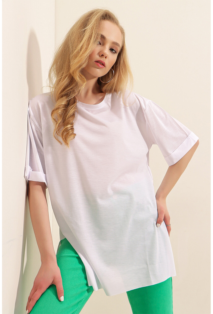 4123 Slit Oversized T-Shirt