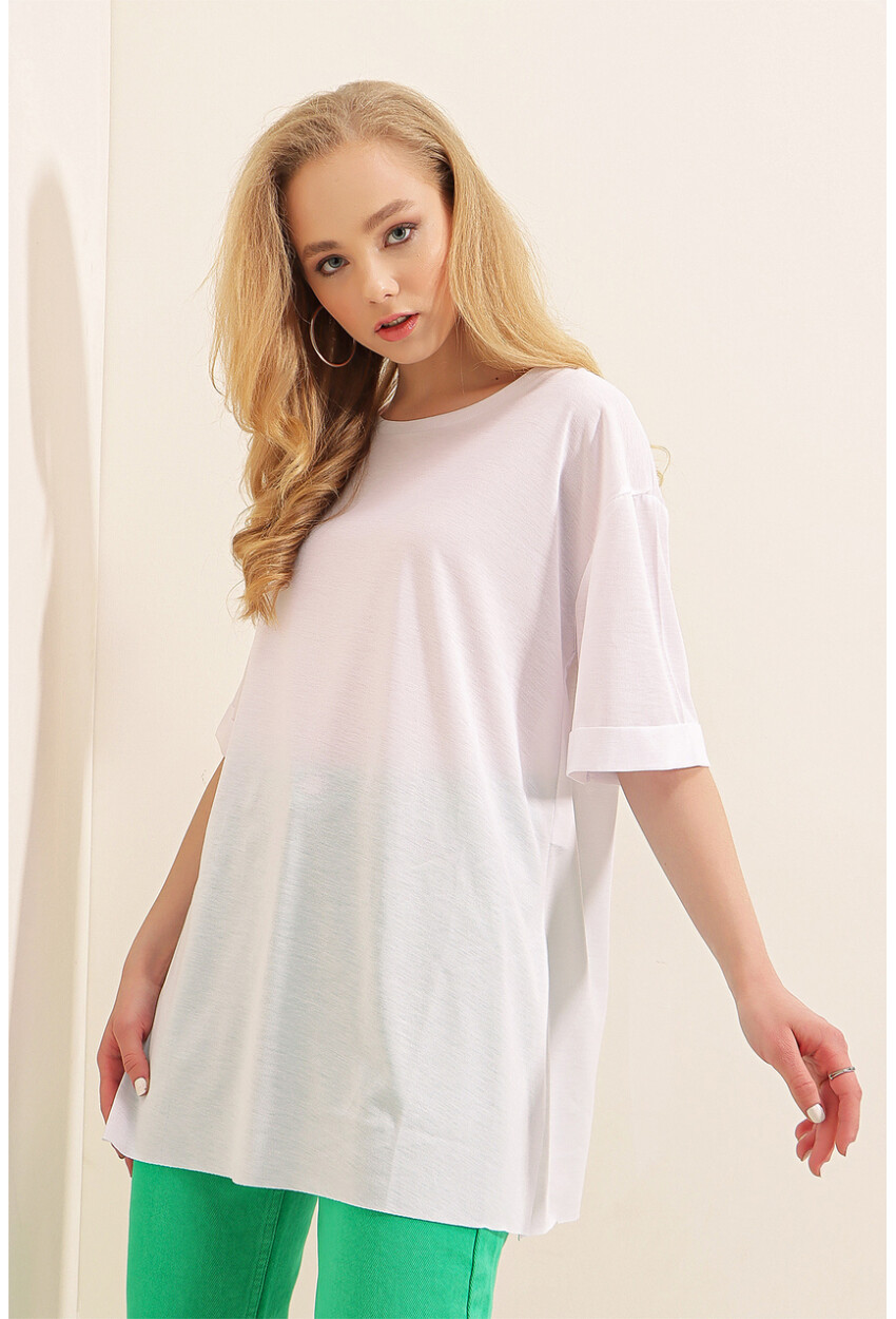 4123 Slit Oversized T-Shirt