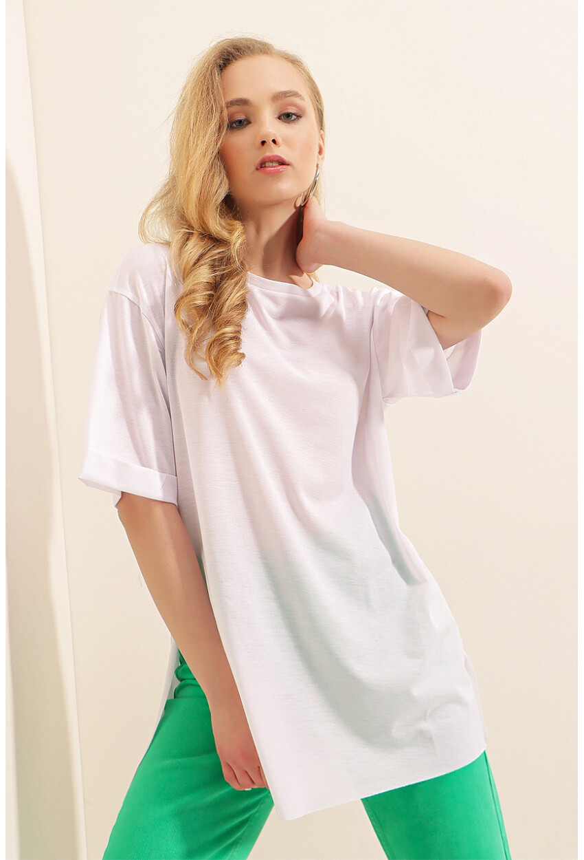 4123 Slit Oversized T-Shirt